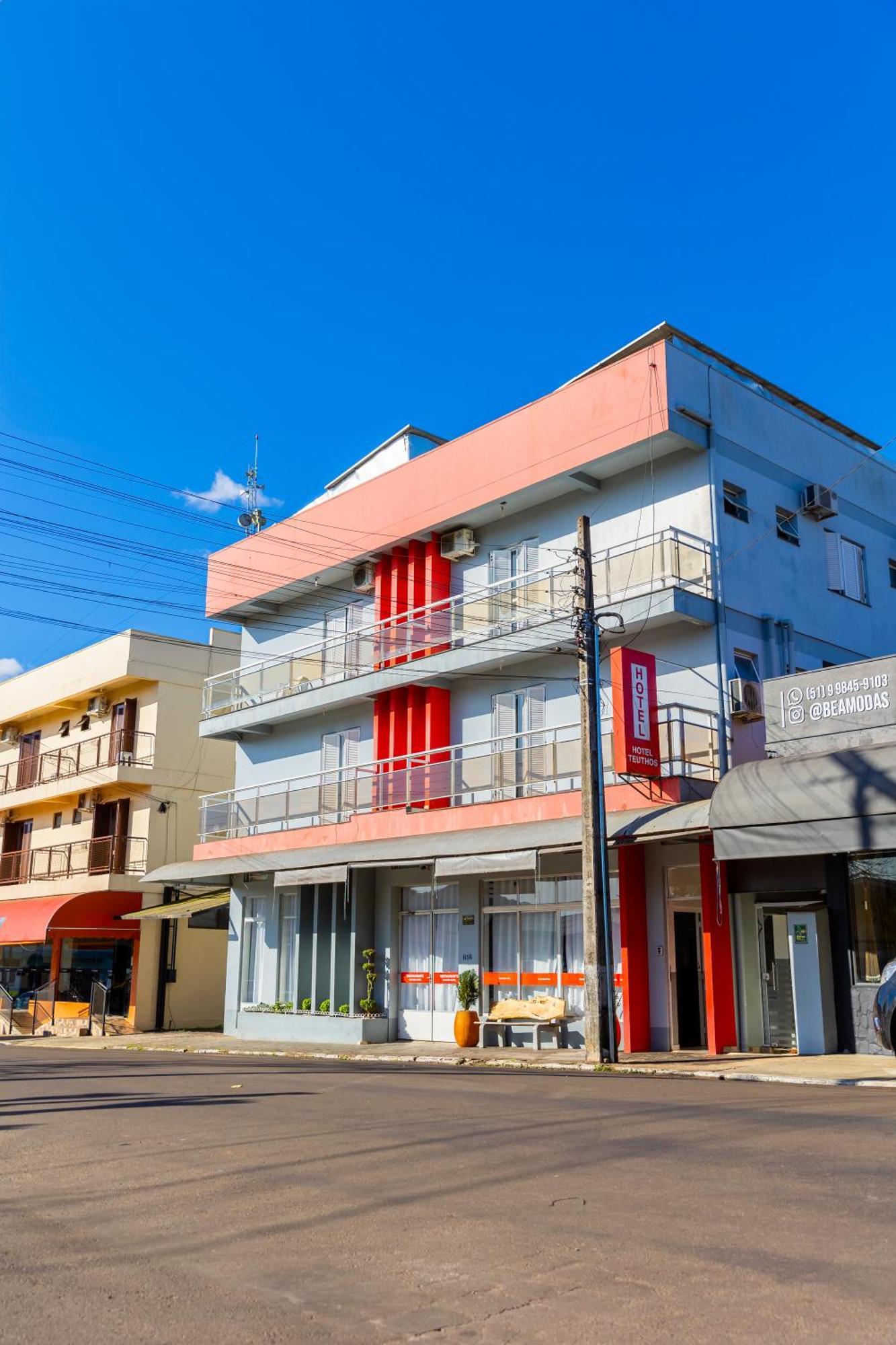 Teuthos Hotel Teutônia Exterior foto