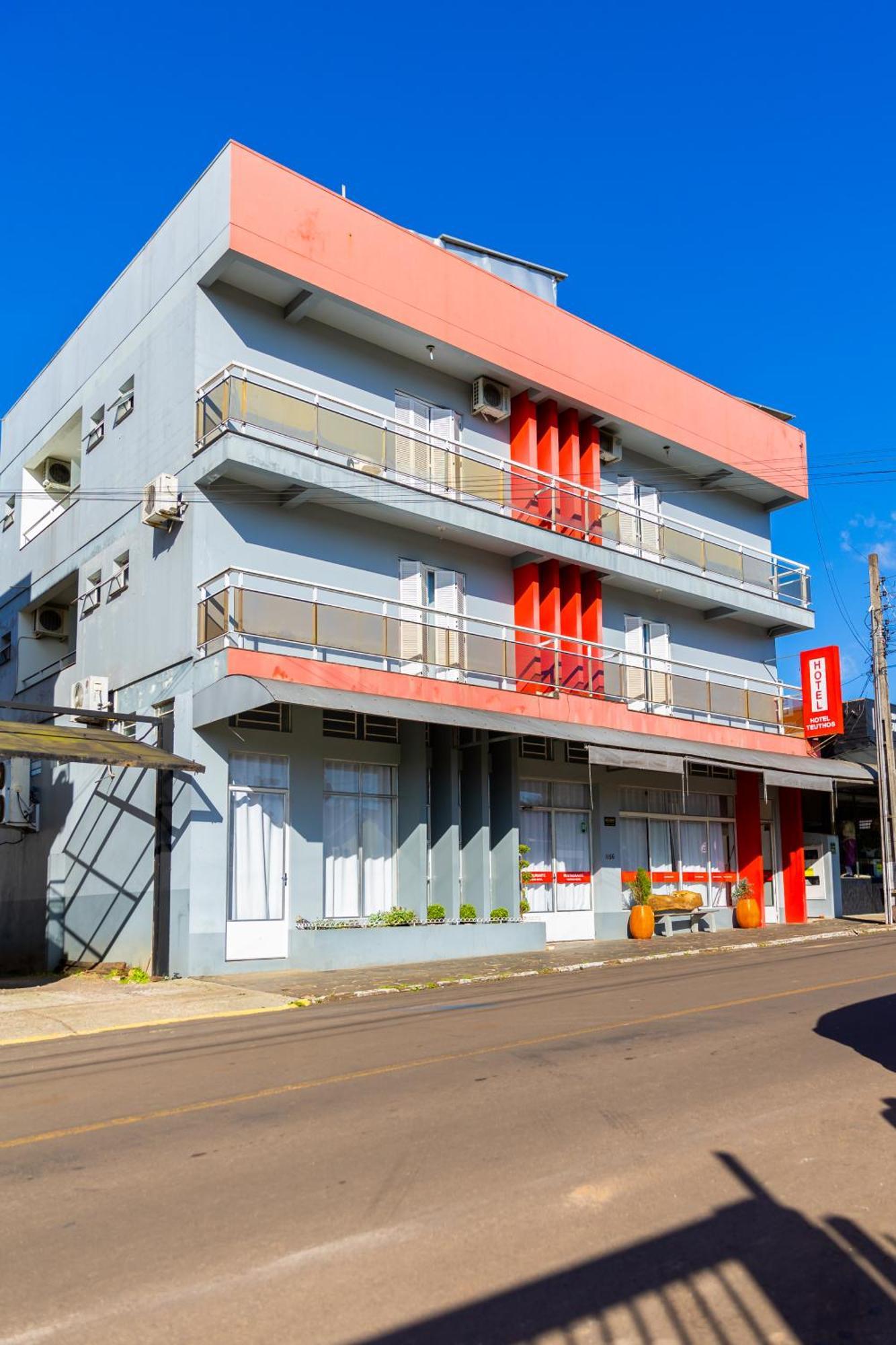 Teuthos Hotel Teutônia Exterior foto